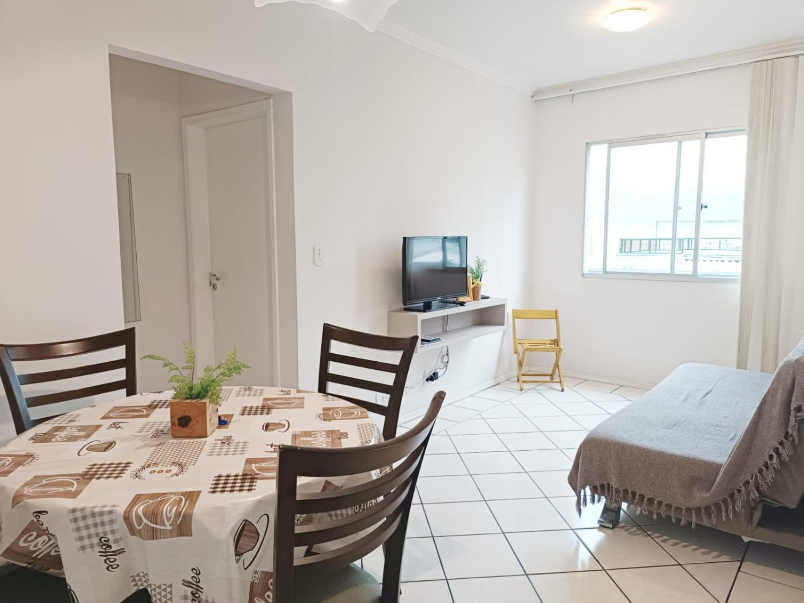 Apartamento ótimo Apto De Temporada Em Bc *